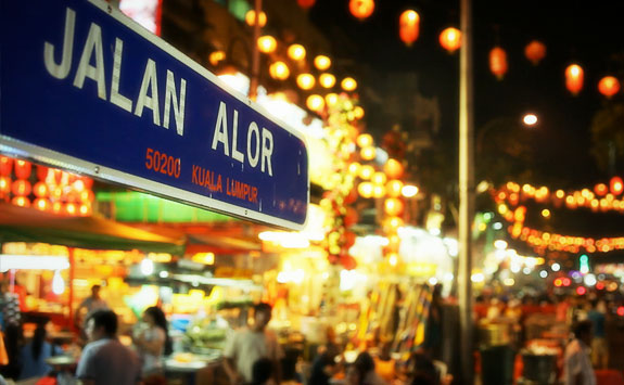 jalan alor2 - Kunjungi 4 Tempat Wisata Dekat Bukit Bintang Kuala Lumpur Ini Ya!